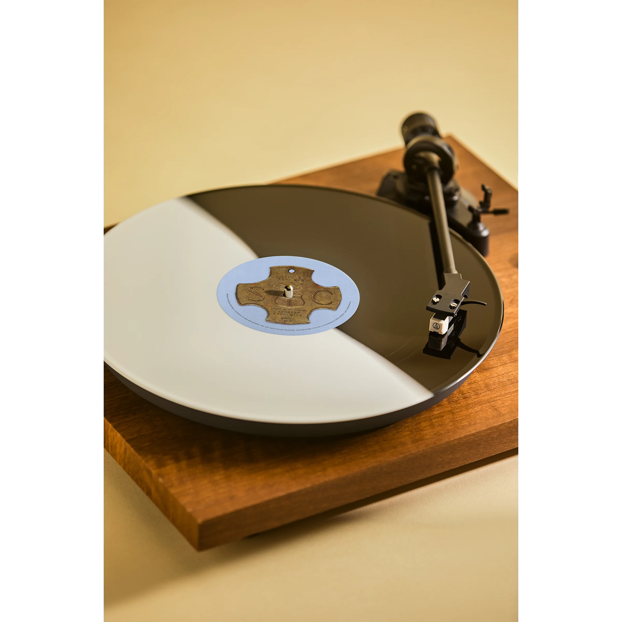 Man's Best Friend D2C Alt Cover LP + Signed LP Insert